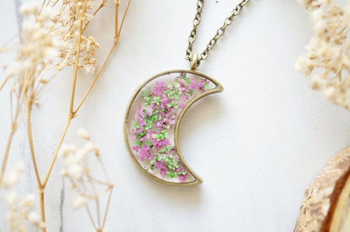 Moon Necklace in Green and Pink //AnnAndJoy