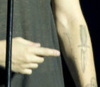 suckmylarryass:  blueylouis:  antis: larry is not realme: okay but  The rose has