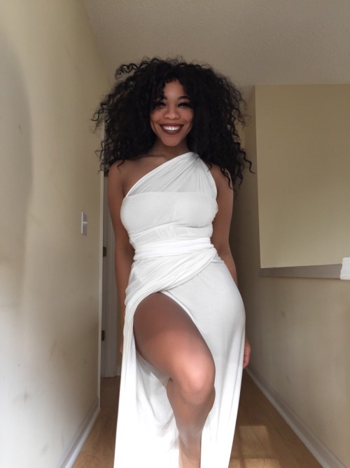 kieraplease:My cosplay I made of one of Hercules’s muses Melpomene (ig: kieraplease) Awesome!!