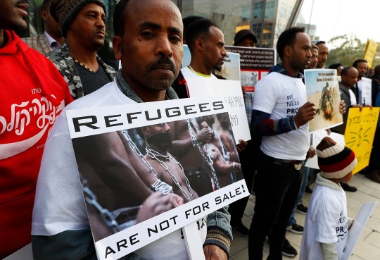 Israel will pay regular civilians ű,000 to capture African migrants