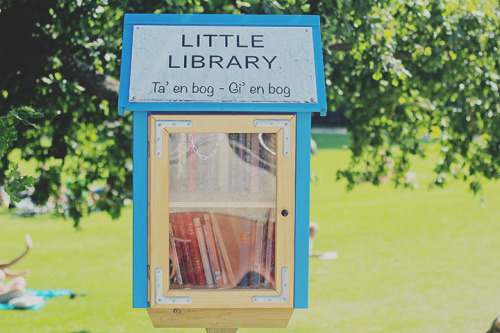 paperbackcastles:  Look! My hometown (Odense in Denmark) finally got a Little Library. It’s so
