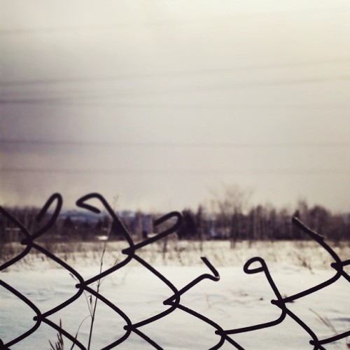 Almost there&hellip; #depthoffield #fence #trees #dark #evening #Magnitogorsk #MGN #Urals #winte