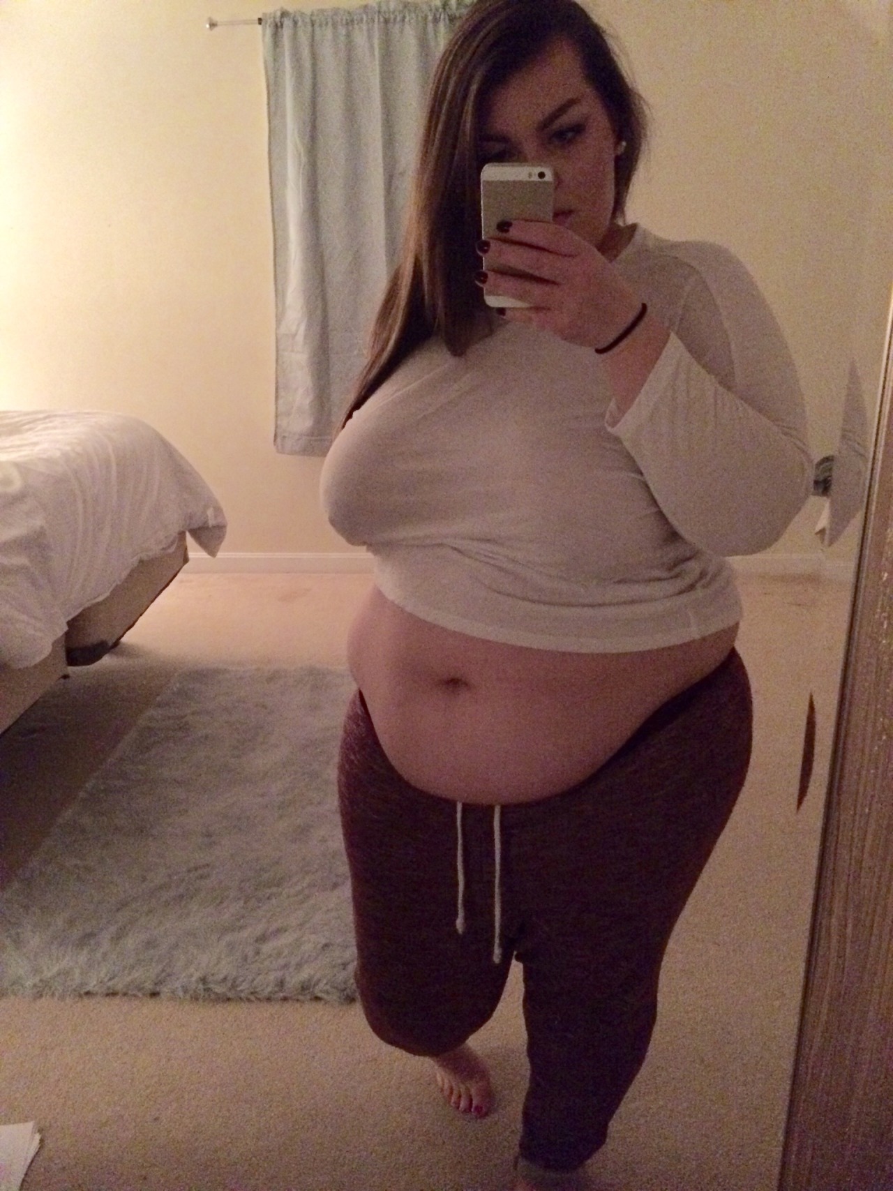 curvingchloe:  beautiful birthday day and I stuffed myself with yummy foods all day