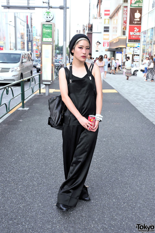 21-year-old Japanese student and photographer ArisaK (her personal Tumblr is here) on the street in 