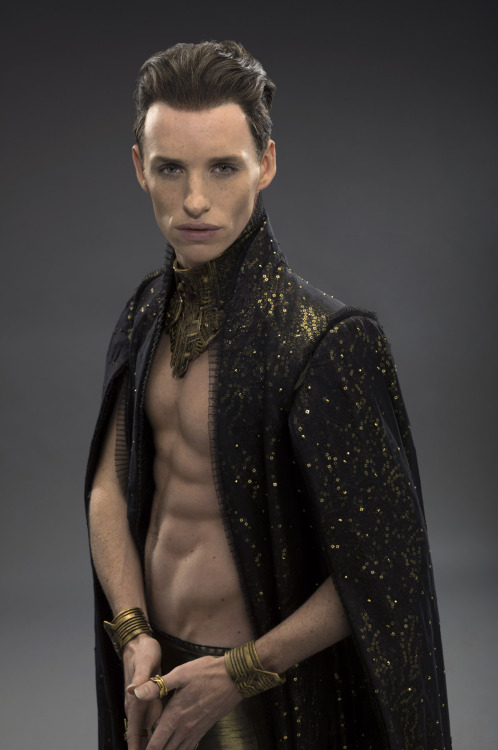 fuckyeahjupiterascending:Best villain costume ever? Yay or nay?Perhaps the biggest crime of Jupiter 