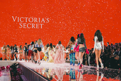 Victoria’s Secret Fashion Show 2015 Finale.