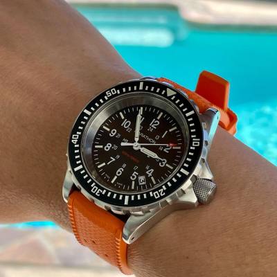 Instagram Repost


jywis1998

Backyard is cleaned up, weeds are gone, pool is clean…ready for the 87 degree heat tomorrow! Probably should have done the yard work with the Marathon TSAR on this tropic instead of the leather strap I had it on earlier…but at least it is pool ready now 😁👍
..
#watchfam #wristshot #watchoftheday #watchnerd #watchgeek [ #marathonwatch #monsoonalgear #divewatch #toolwatch #watch ]