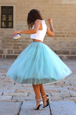 colorfull-panda:  Tumblr | via Tumblr itt: We Heart It.  i really really want a skirt like this!