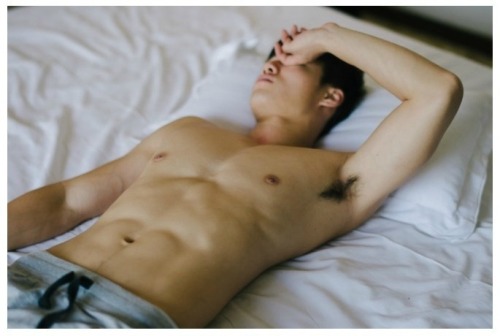 http://gaykoreandude.tumblr.com/post/104725750913
