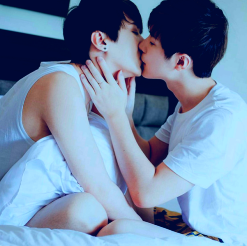 Kissing petite slut gay