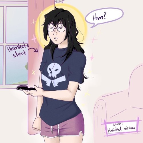 potatoodles:she gotta wear more Heinkel shirts[don’t repost without my permission]