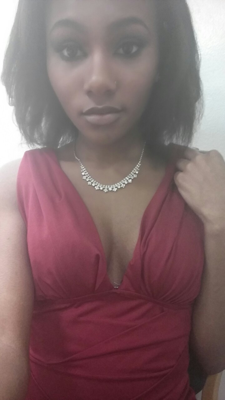 memoirs-of-a-true-diva:Starting to think red is my color 