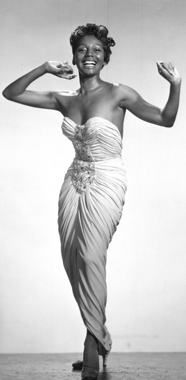 blackhistoryalbum:The Bronze Blond Bombshell, Joyce Bryant | Vintage Black GlamourAfrican-American singer and actress who achieved fame in the late 1940s and early 1950s as a theater and nightclub performer. With her signature silver hair and tight mermai