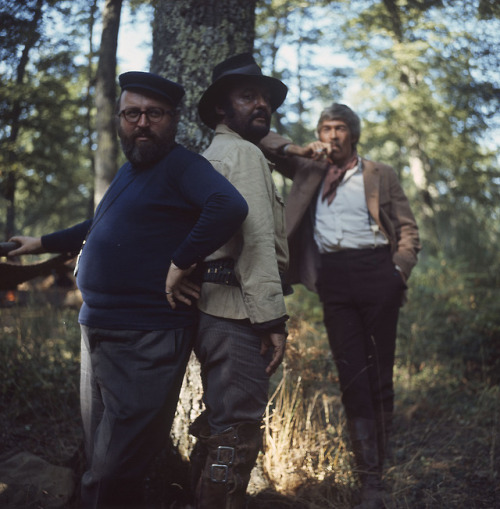 mad-prophet-of-the-airwaves: Sergio Leone, Rod Steiger and James Coburn behind the scenes of Duck, Y