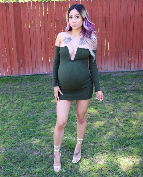 Pregnant belly Pics And Vids