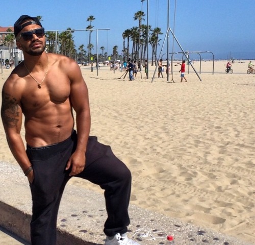 trbj21:  trbj21: Tyler Lepley 