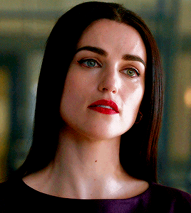katiemcgrathsource:Katie McGrath as Lena Luthor in Supergirl (TV Series 2016–).Deus Lex Machina (5.1
