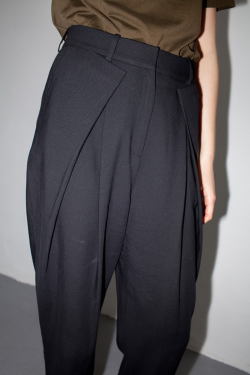 40/43SOLD / SPRZEDANE& OTHER STORIES TAILORED BLACK TROUSERS rozmiar / size: EUR 36sklad / fabri