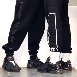 jonathan-st:  fuck, i want to buy a pair of black tn’s. If only they werent ruined by lads…