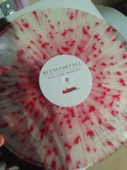 teenagexscream:  Hollow Bodies vinyl - photo by reserveless