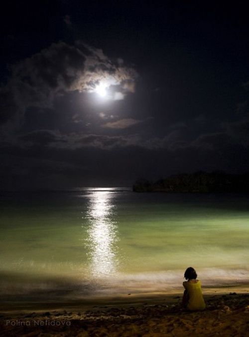 girlwiththegypsysoul: my serenity by moonlight. dream sweet, sleep tight, be safe,  good n