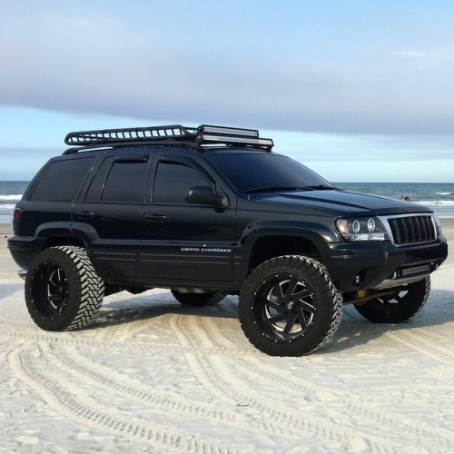 Wishing I took you to jeep beach #NeedMoreBeachPics  ____________________________________________ #G