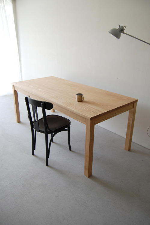 nautdesign:  185 | 01_Standard furniture Straight table : W1,800 D800 H720 / Solid ash oil finish 