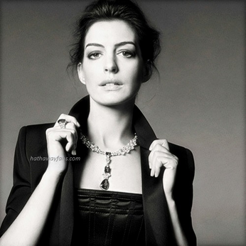 hathawayfans:  Anne Hathaway in jewelry ad (Dec. 2015)