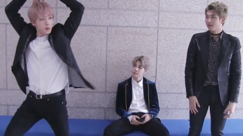 army-baby-gzb: ‘be a leader they said, it’ll be fun they said’ -namjoon probably
