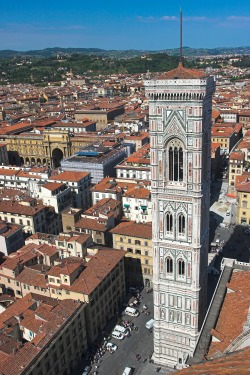 renaissance-art:   Giotto c. 1334 Campanile