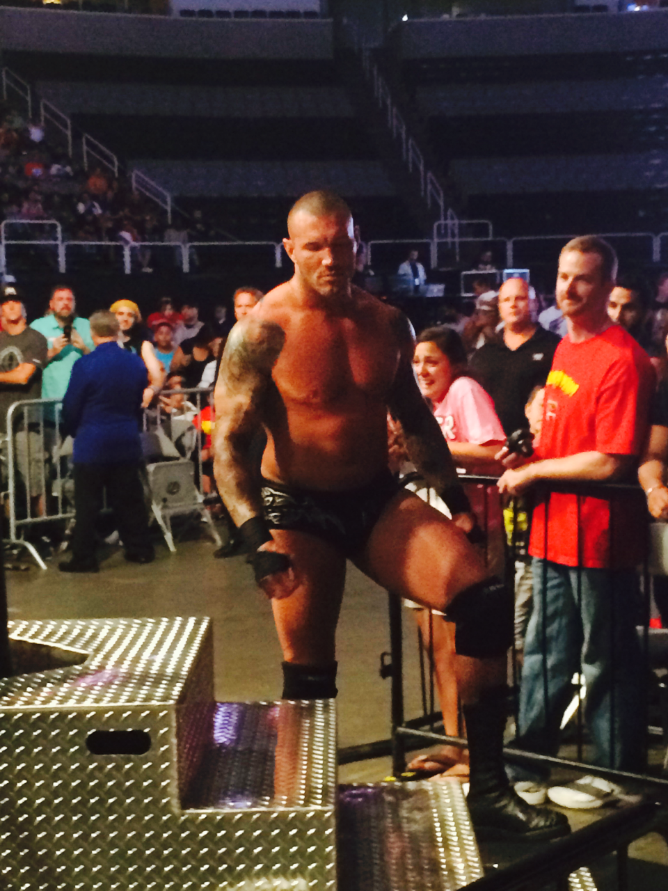 heyyyitsrenaeee:  For you Randy girls!!! Pics I took last night! :)