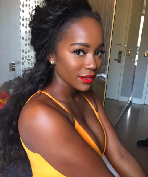 dailyajanaomiking: brandyallen: @ajanaomi_king #makeup by me #METGALA x #Melanin ✨ RestingPlatypus: 