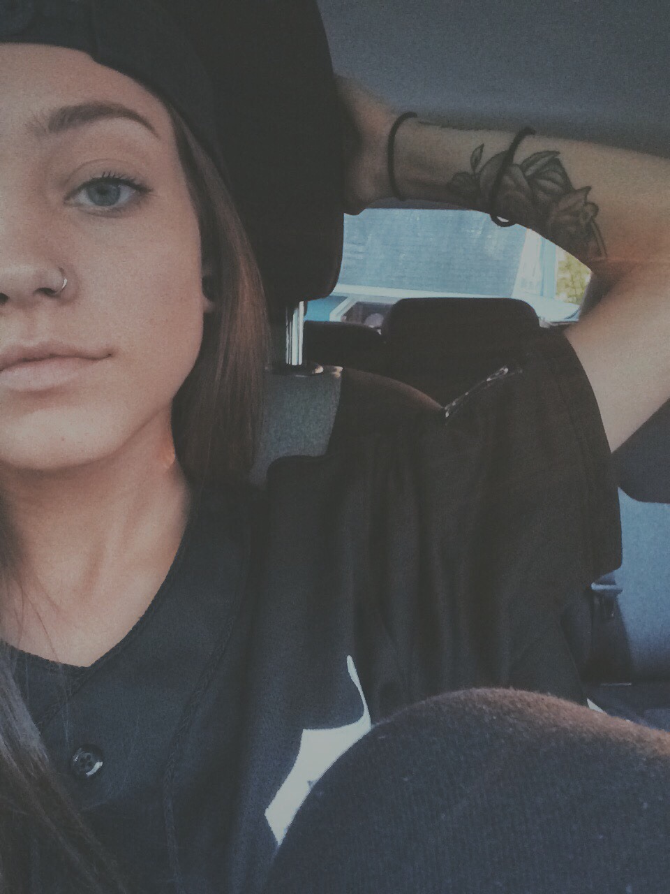 itswhateverdoeee:  My arm placement starts to look weird after you stare at it for