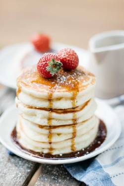 sweetoothgirl:  Japanese Souffle Pancakes