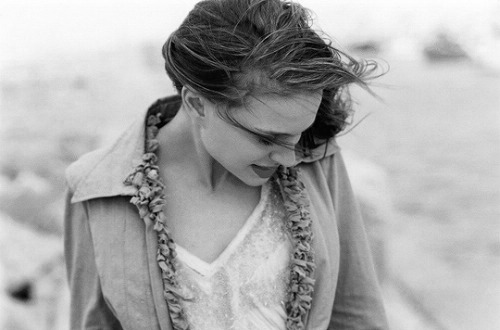 theforcesource:Natalie Portman photographed by Sonia Sieff (2005)