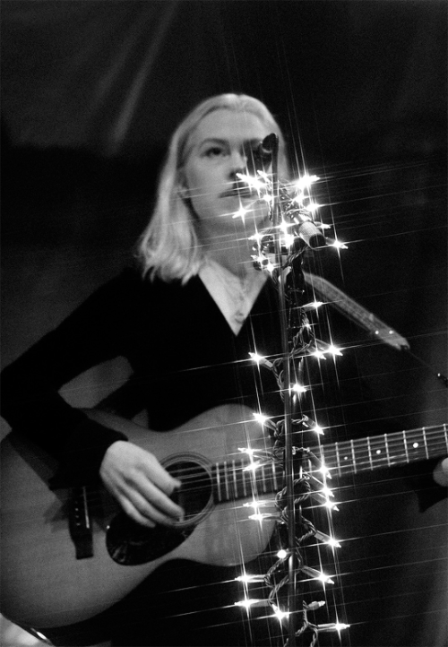 gayrue:PHOEBE BRIDGERS by Nicole Almeida at World Café Live (2018)