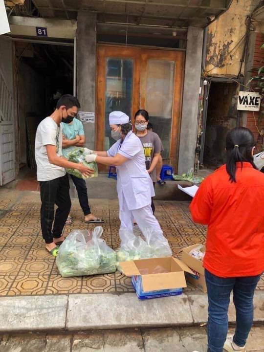 Because we can all use a bit of good news, here’s how Vietnamese people are dealing with COVID-19: