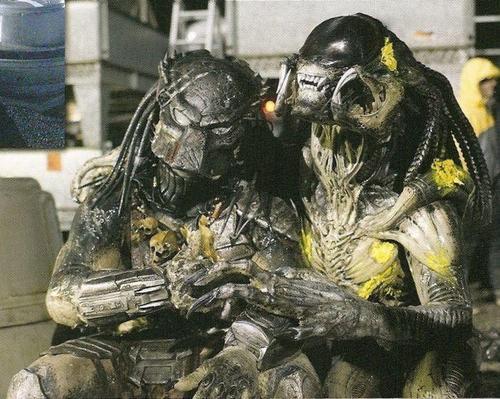 #MonsterSuitMonday Wolf & the Predalien may have fought on screen, but they hey can get along wh