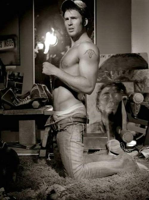 oh-the-cleverness-0f-me:  aestheticsofmale:  Flashback. Actor Chris Evans for Flaunt Magazine.  Truck stop hooker is my new aesthetic 