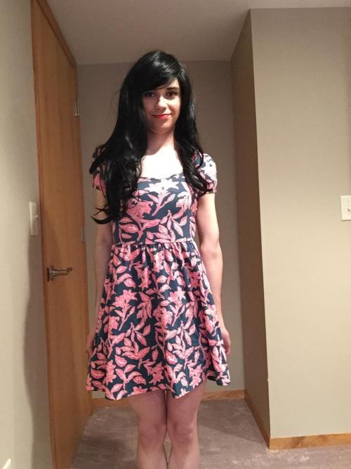 hakuposts:ellie-carr:More of me! Thank you for the support on my last set! I couldn’t be happier wit
