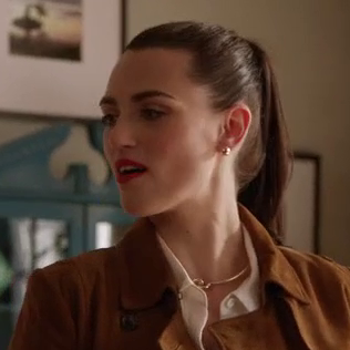 Lena Luthor's Hairstyles In Season 2. 1/5