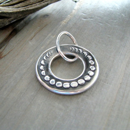 sosuperawesome:Jewelry by Silver Wishes on Etsy See more jewelry So Super Awesome is also on Faceboo