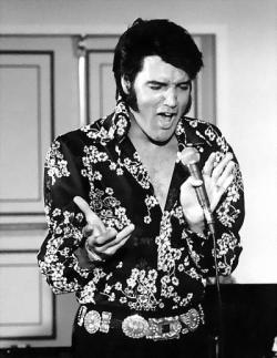 burning-love-for-elvis-presley:  That’s