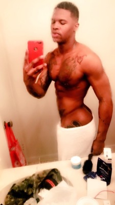 rudeboiromeo:  Fresh shower.. Happy Friday