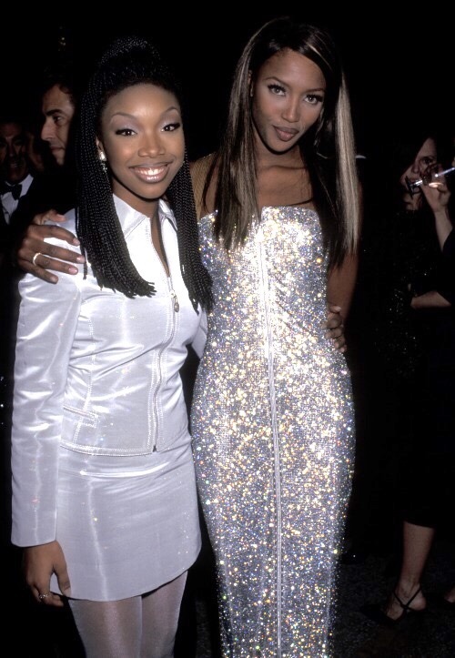 evilrashida:  Brandy and Naomi Campbell both in Atelier Versace Fall/Winter 1995