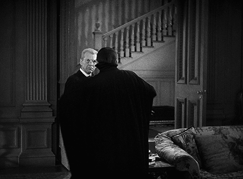 filmgifs: Dracula (1931) dir. Tod Browning