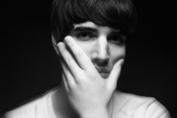 Oh, Netsky you cuuutie. Let me fucking love