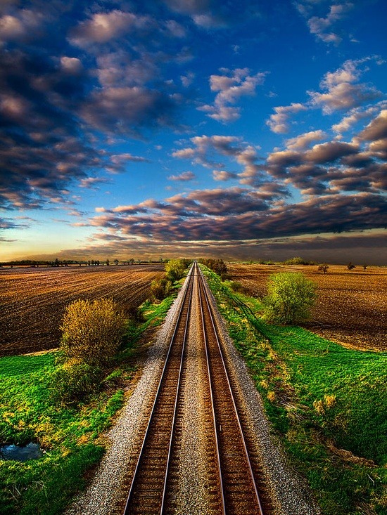 bluepueblo:  Double Rail, Kenosha, Wisconsin photo via susan 