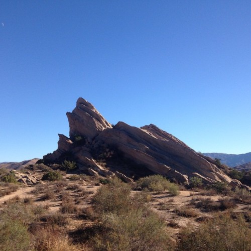 That California desert sky #vasquezrocks #california #noedits (at Vasquez Rocks County Park)