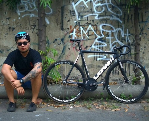 hizokucycles:#Repost from cyclist @leonard_kho - L O V E  #low #lowsf #getlow #lowbutnotslow #campag